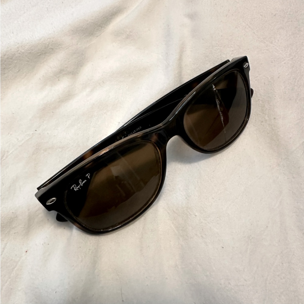 Ray Ban wayfarer sunglasses